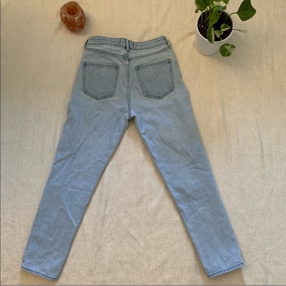 PACSUN Lightwash Mom Jeans Denim - Picture 3 of 6